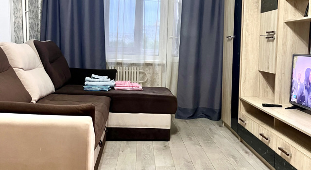 Uyutnaya V Tikhom Mestechke Flat, Book Apartment Omsk 