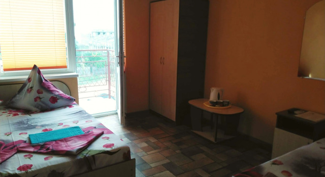 Pervaya Liniya Guest house, Rezervovat Penzión Popovka 