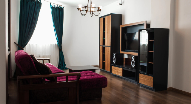 Iris Park Apartments, Rezerwuj Apartament Tanie hotele w Perm
