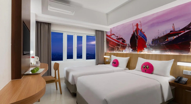 O podwyższonym standardzie pokój z widokiem favehotel Cilacap Hotel