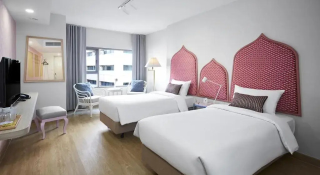 Двухместный номер Comfy с видом на город Отель 56 Surawong Hotel Bangkok