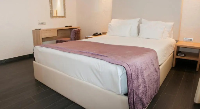 Двухместный люкс Standard Отель Astoria  Budva - Montenegro