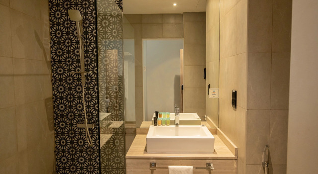 Двухместный номер Standard Отель Grand Kingsgate Waterfront By Millennium