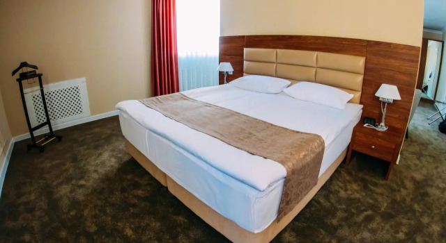 Отель Osh Grand Hotel Chavo