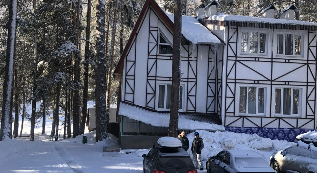 Отель Пансионат Динамо, Забронировать Пансионат Отели Терскол с питанием, рядом с Парная (нижняя), Пансион