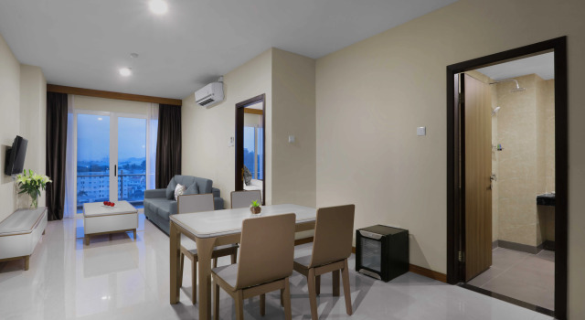 Полулюкс Aston Batam Hotel & Residence