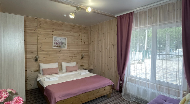 Полулюкс Грин с балконом Отель Green Park Spa & Усадьба