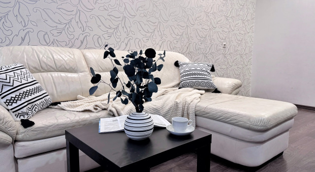 2k Kvartira U Filarmonii Lodging House, Prenota Appartamento Pervomaisky district 
