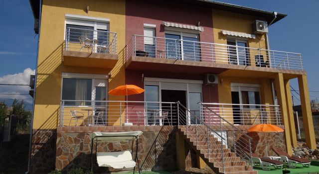 Guestrooms Struma Dolinata Guest House, Réserver Maison d'hôtes Hôtels à Blagoevgrad avec parking, Parking