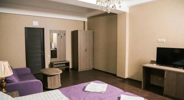 Полулюкс с балконом Old Gagra Hotel