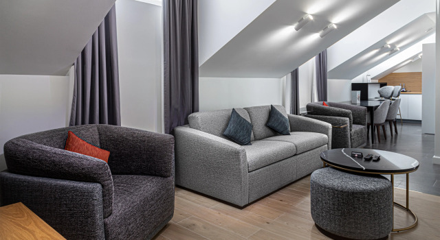 Двухместные апартаменты Deluxe Мансарда The Basilian Minsk, Curio Collection By Hilton