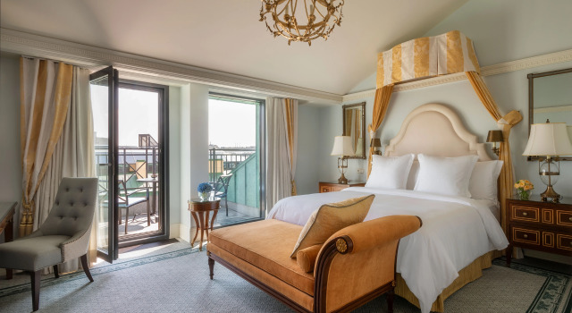 Двухместный номер Премиум с террасой с видом на город Отель Four Seasons Lion Palace St. Petersburg