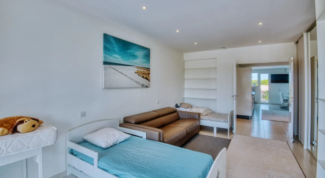 Luxurious 2BD W/seaview In Cap D'antibes Apartments, Забронировать Апартаменты/квартира Антиб Приморские Альпы, рядом с Notre-Dame de Bon Port