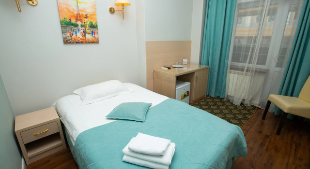 Superior Single room with balcony Aruna Hotel