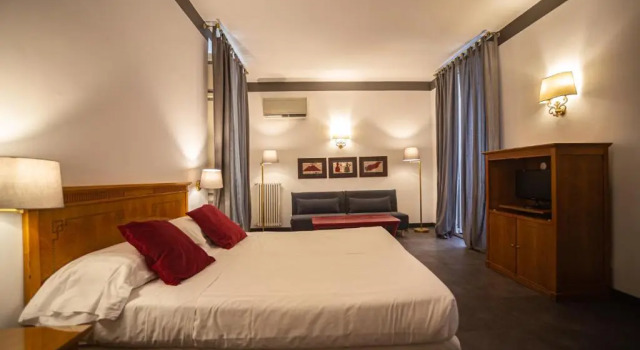 Четырёхместный номер Standard с балконом Hotel Real Orto Botanico