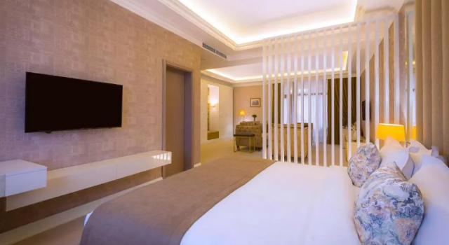 Mount Ararat Double Suite with balcony and with mountain view Yerevan Paris Hotel