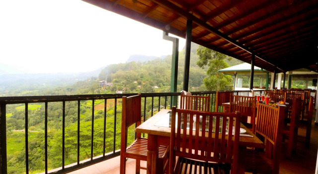 Отель Yoho Thuruliya Lodge