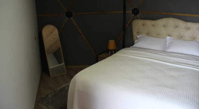 Номер Deluxe с балконом и с красивым видом из окна Glamping Bogina Dome & Suite