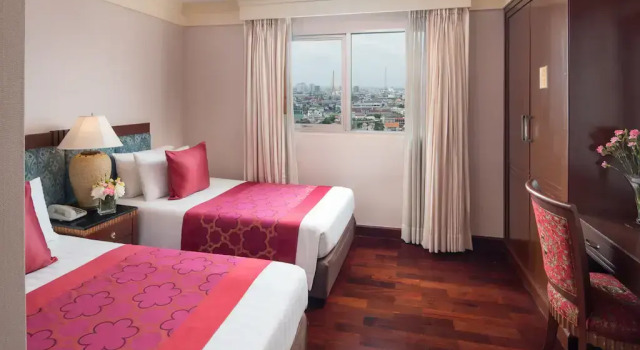 Люкс с 3 комнатами Отель Prince Palace Hotel Bangkok