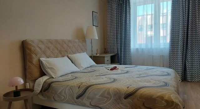 Garden Room Flat, Rezerwuj Apartament Hotele w Perm Krai z parkingiem, Parking