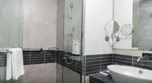 Номер Standard Holiday Inn Dubai Jumeirah Village Circle by IHG