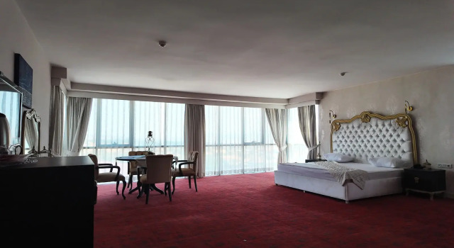 Люкс с видом на город Grand Merpond Otel