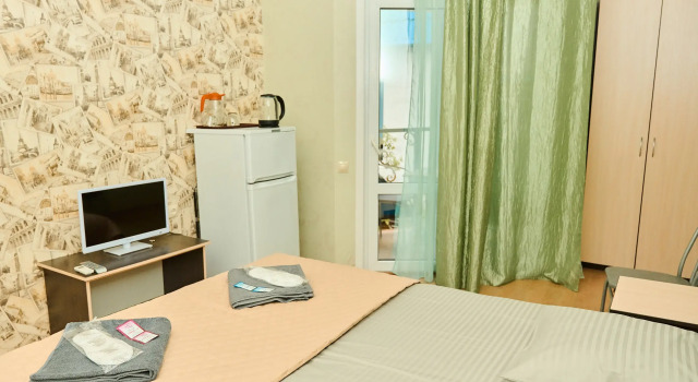 Трёхместный номер Comfort с балконом и с красивым видом из окна Гостевой Дом На Киевской
