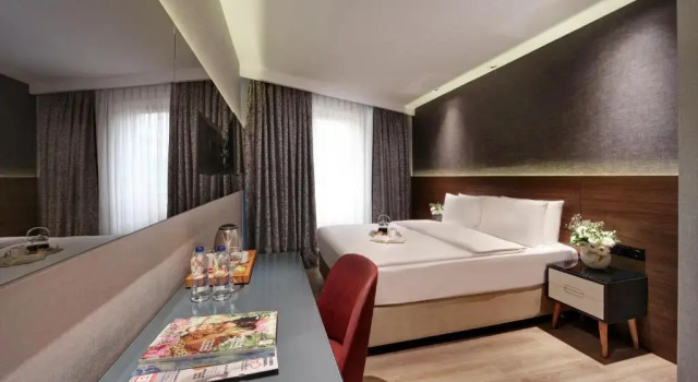 Двухместный номер Standard Dora Pera Hotel