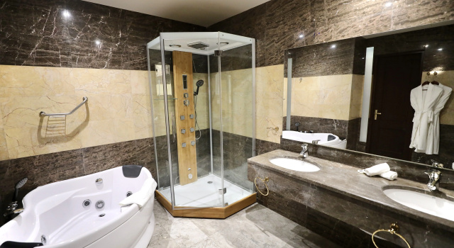 Люкс Premium с балконом и с красивым видом из окна Eighty Eight Deluxe Hotel & Spa
