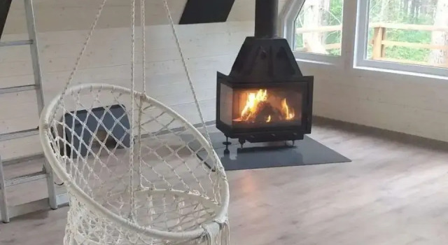 Пятиместный коттедж с балконом Гостевой дом A-Frame