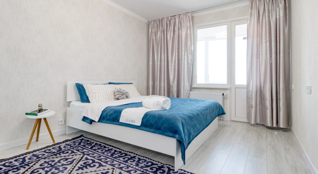 Khalal u Krupneyshey Mecheti Tsentralnoy Azii I Expo Tsentra Apartments, Prenota Appartamento Astana Kazakistan