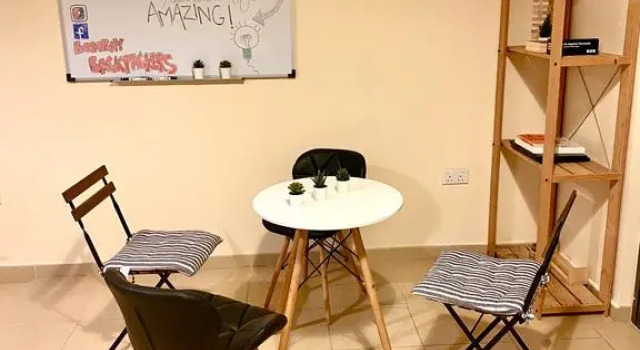 Кровать в общем номере (женский номер) Bombay Backpackers Dxb-Adults Only