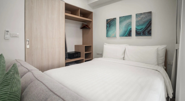 Двухместная студия Premium с балконом Апарт-отель Skypark Aurora Building 2 in Laguna By Banyan Living