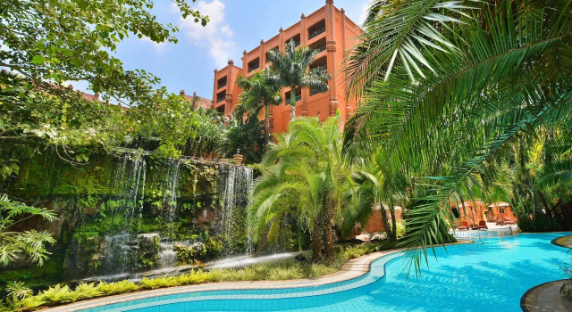 Kampala Serena Hotel, Book Hotel Kampala Uganda, near Independence Monument