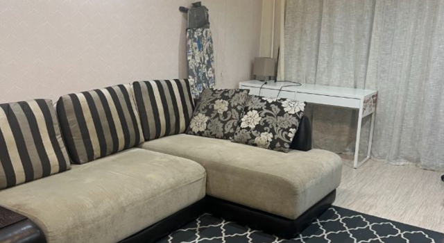 Flat Uyutnaya 2-K V 5 Minutakh Ot Istoricheskogo Tsentra Goroda. Vsyo Dlya Komfortnogo Prozhivaniya., Prenota Appartamento Hotel a Tyumen Region con parcheggio, Parcheggio