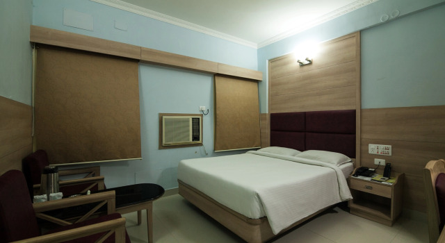 Двухместный номер Standard с красивым видом из окна Sree Bharani Hotels