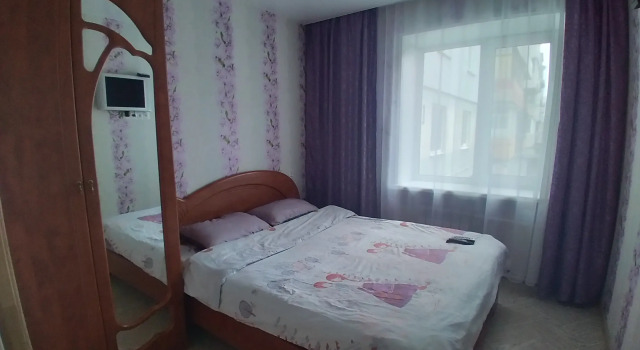2-Kh Komnatnaya V Tsentre Nakhodki Flat, Reserva ahora Apartamento Hoteles en Najodka con piscina, Piscina