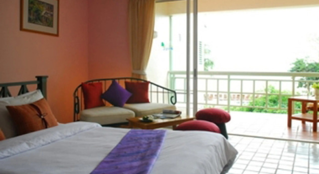 Дюплекс с 2 комнатами с балконом и с видом на сад Chom View Hotel, Hua Hin