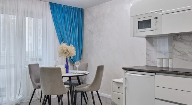 White v Tsentre Goroda s Balkonom Apartments, Book Apartment Brest Brest Region