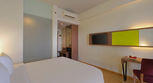 Deluxe huone parvekkeella Quest Hotel Semarang