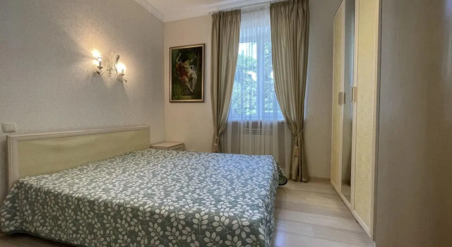 Na Moskovskoy Ulitse 13 Apartments, Book Apartment Yalta 