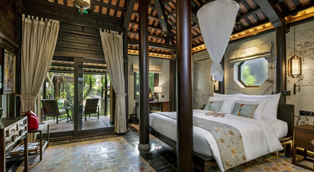 Двухместный люкс Deluxe Ancient Huế Garden Houses