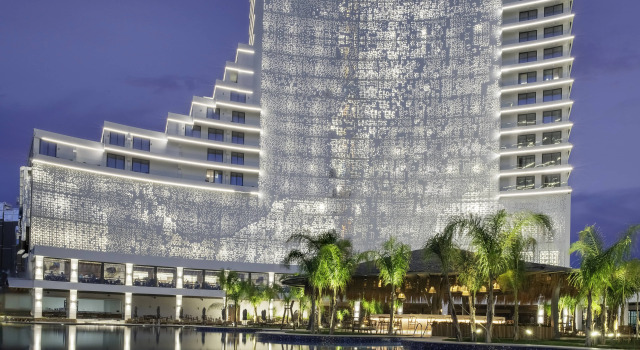 Hotel Grand Sapphire Resort & Casino Hotel, Rezervați Stațiune Hoteluri în Northern Cyprus cu mese, Demipensiune / Pensiune completă