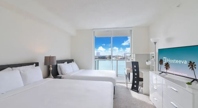 Luxury Oceanfront Condos In Sunny Isles Beach Apartments, Varaa Huoneisto Hotellit Miami Beach uima-altaalla, Uima-allas