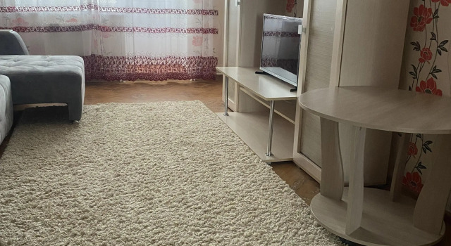 Trekhkomnatnaya Flar, Buchen Sie Ferienwohnung Jelabuga Tatarstan