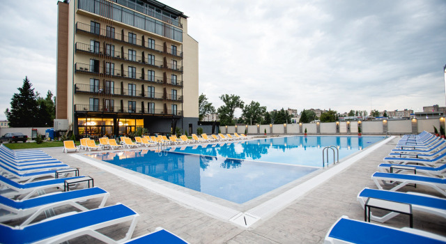 Отель West Inn Georgia