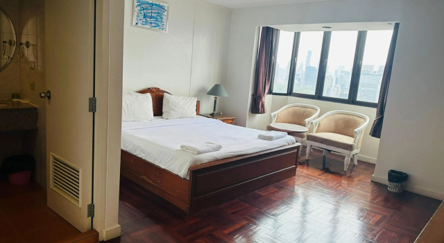 Двухместный номер Standard с красивым видом из окна Апартаменты Omni Tower Direct Rooms Sukhumvit Soi 4