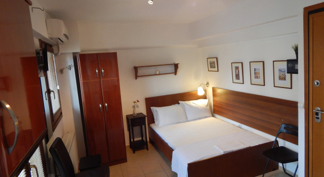 Номер Economy Kripis Studio Thessaloniki