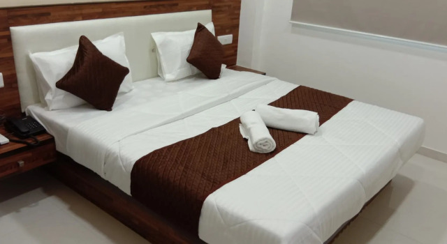 Dev Orchid Hotel, Rezervovat Hotel Hotely v Gujarat s parkováním, Parkování
