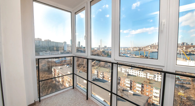 Апартаменты с балконом и с красивым видом из окна Апартаменты TopHouse на Можжевеловой 18, 8 этаж Двухкомнатные